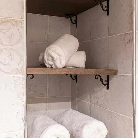 فيلة La Varik 3 لِتوخورو